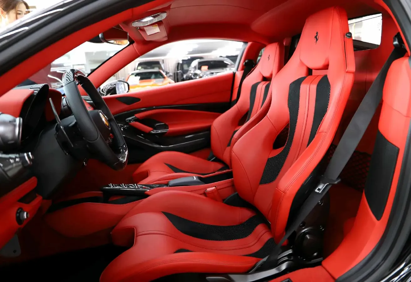 2019 Aston Martin DB11 5.2T 639HP V12 8AT,autocango,china used car exporter,china ev exporter,chinese used car exporter,chinese used ev exporter