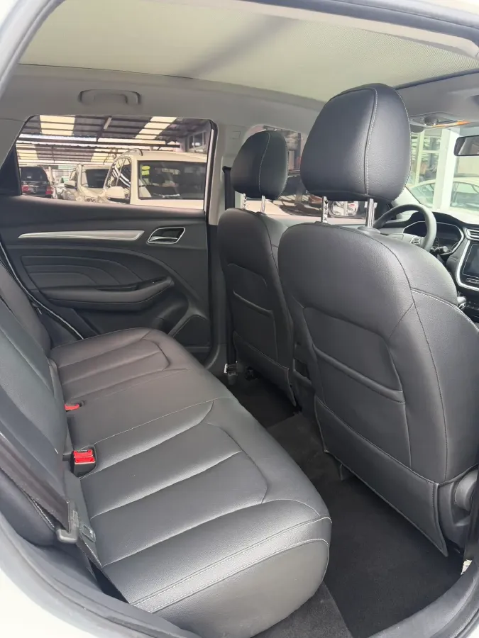 2020 Roewe RX3 1.6L 125HP L4 CVT,autocango,china used car exporter,china ev exporter,chinese used car exporter,chinese used ev exporter