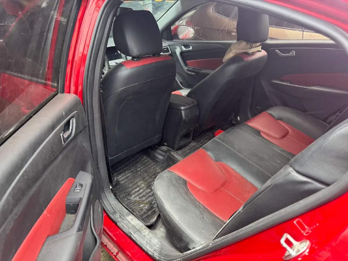 2017 Chery Arrizo 5 1.5T 147HP L4 5MT,autocango,china used car exporter,china ev exporter,chinese used car exporter,chinese used ev exporter