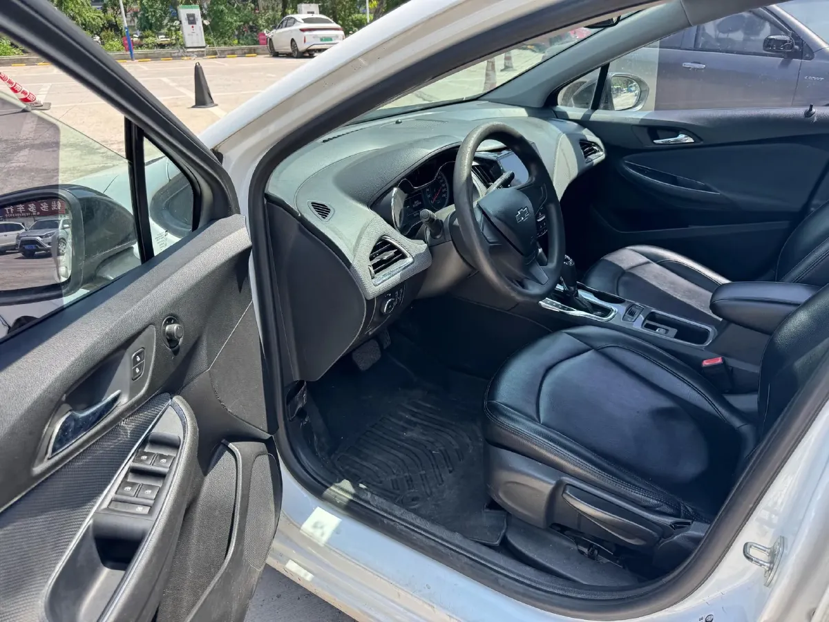 2018 Chevrolet Cruze 1.5L 114HP L4 6AT,autocango,china used car exporter,china ev exporter,chinese used car exporter,chinese used ev exporter