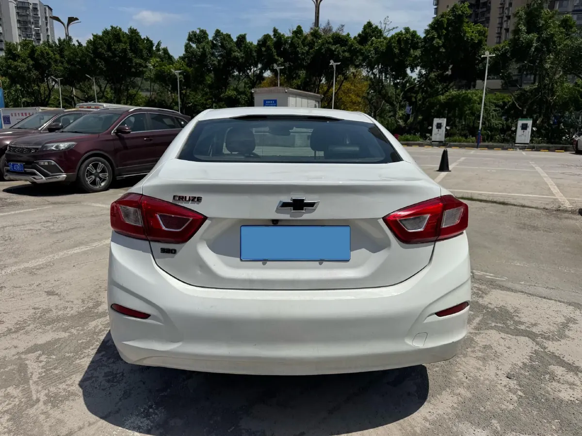 2018 Chevrolet Cruze 1.5L 114HP L4 6AT,autocango,china used car exporter,china ev exporter,chinese used car exporter,chinese used ev exporter