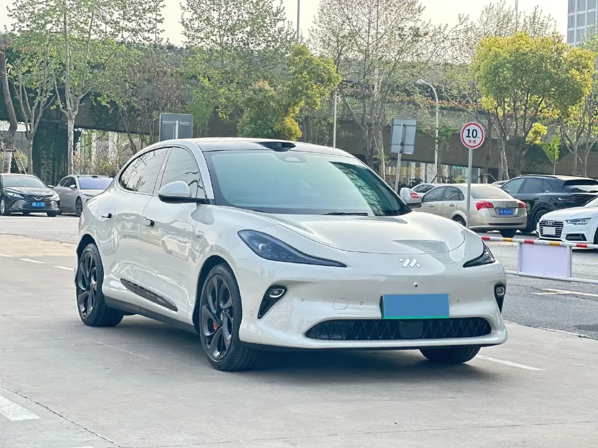 2025 IM LS6 BEV 83KWH,autocango,china used car exporter,china ev exporter,chinese used car exporter,chinese used ev exporter