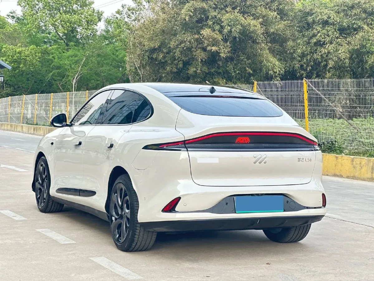 2025 IM LS6 BEV 83KWH,autocango,china used car exporter,china ev exporter,chinese used car exporter,chinese used ev exporter