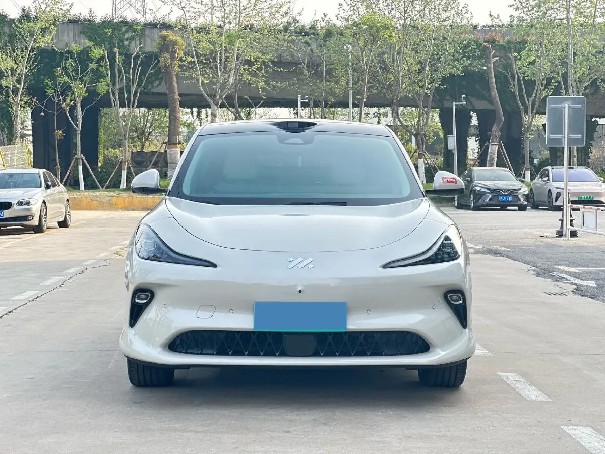 2025 IM LS6 BEV 83KWH,autocango,china used car exporter,china ev exporter,chinese used car exporter,chinese used ev exporter