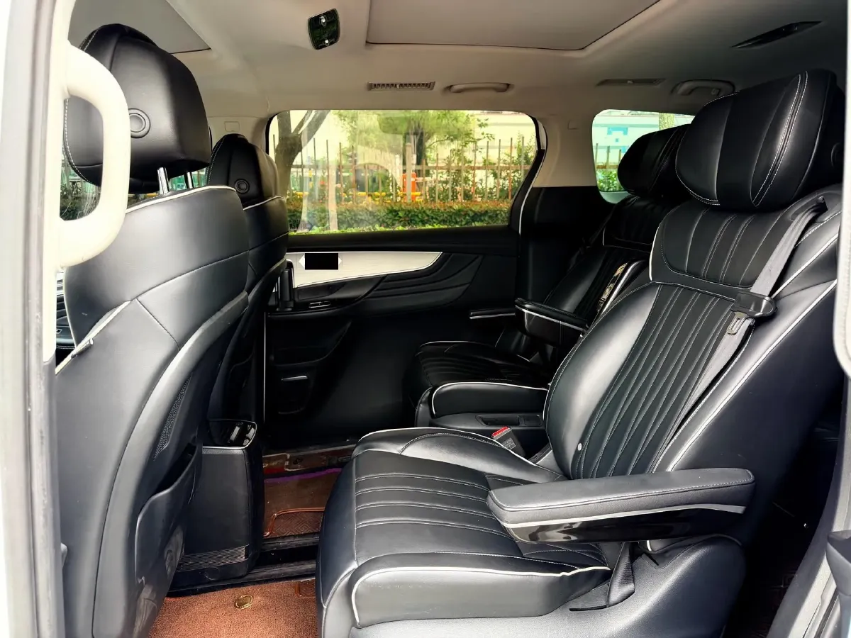 2021 Roewe iMAX8 2.0T 234HP L4 8AT,autocango,china used car exporter,china ev exporter,chinese used car exporter,chinese used ev exporter