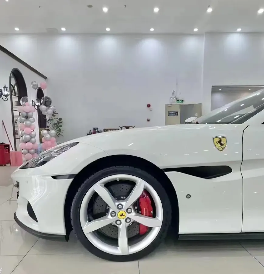 2021 Ferrari Portofino 3.9T 620HP V8 8DCT,autocango,china used car exporter,china ev exporter,chinese used car exporter,chinese used ev exporter