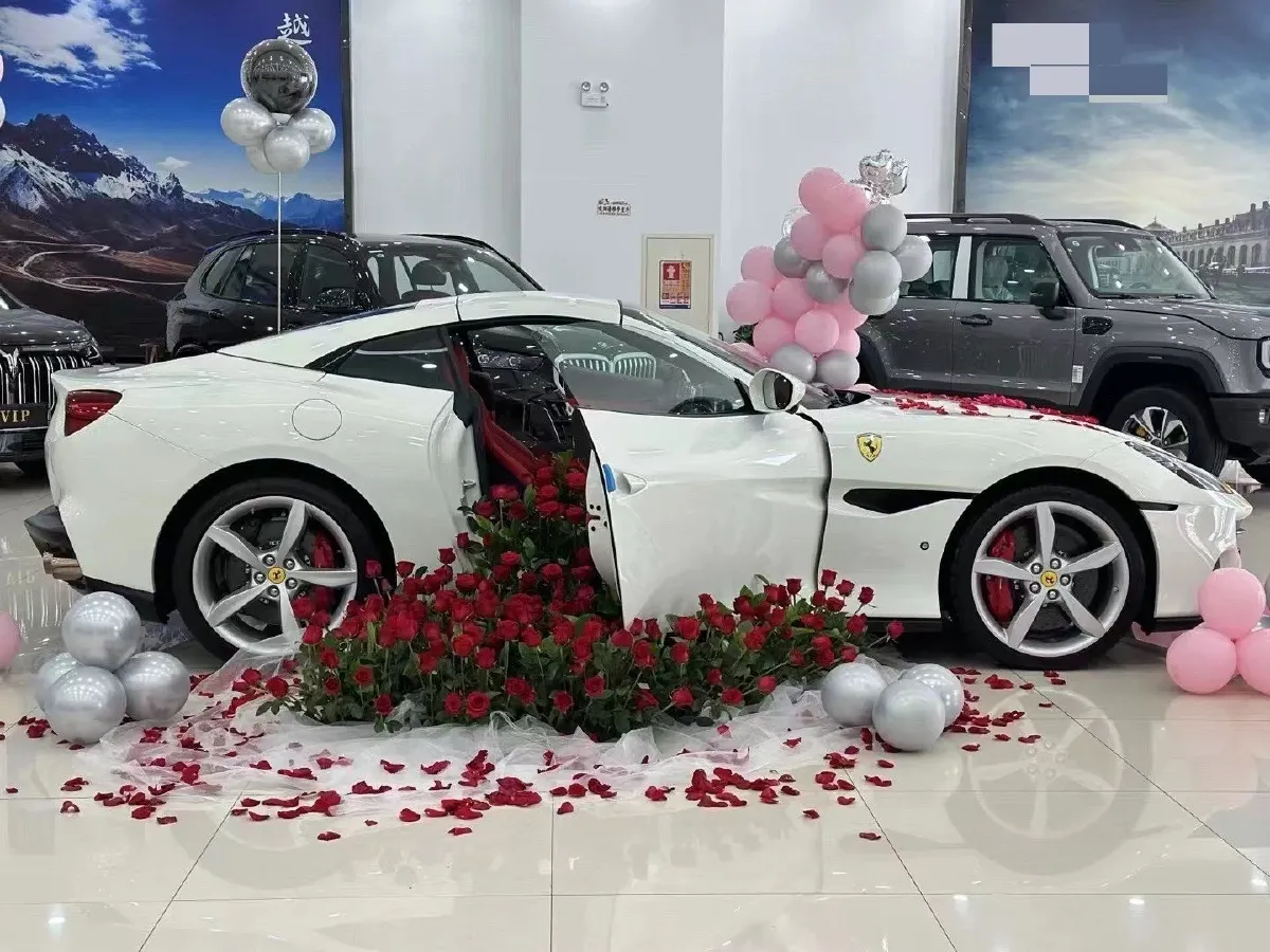 2021 Ferrari Portofino 3.9T 620HP V8 8DCT,autocango,china used car exporter,china ev exporter,chinese used car exporter,chinese used ev exporter