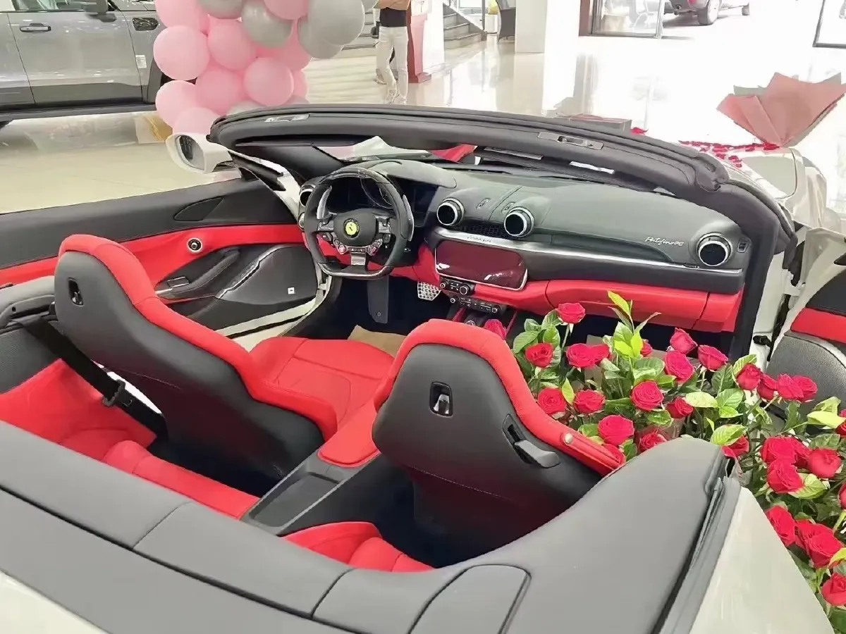 2021 Ferrari Portofino 3.9T 620HP V8 8DCT,autocango,china used car exporter,china ev exporter,chinese used car exporter,chinese used ev exporter