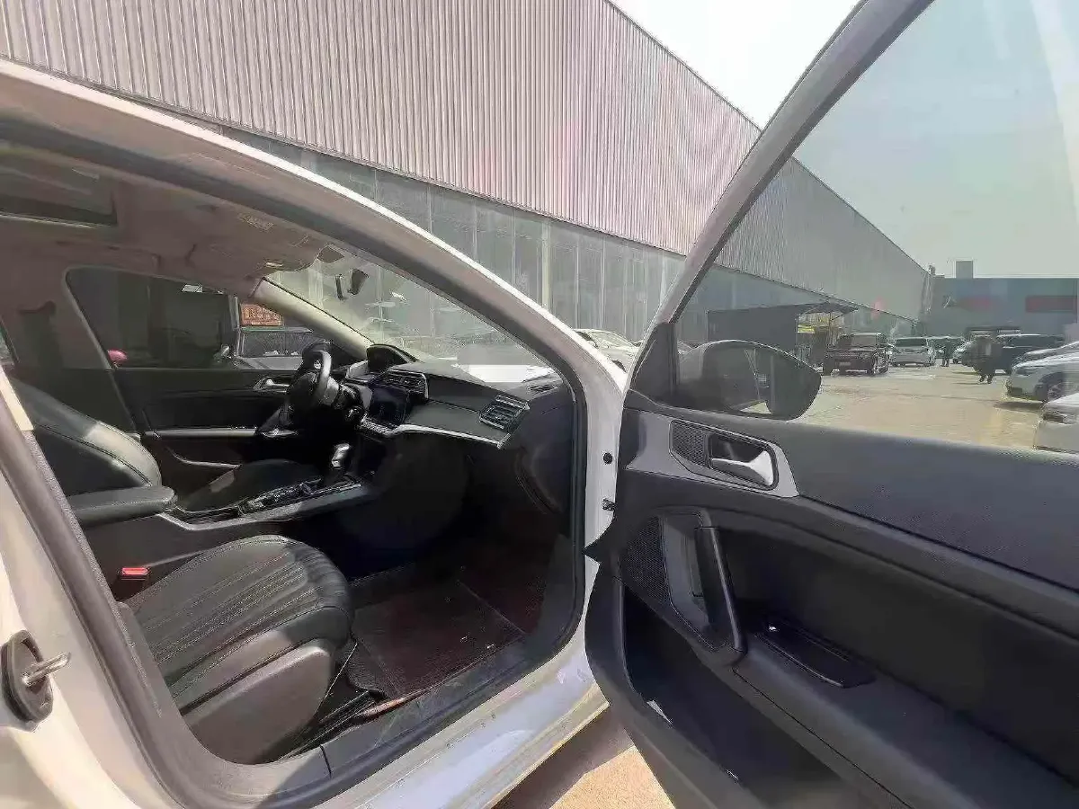 2022 Peugeot 408 1.6T 170HP L4 6AT,autocango,china used car exporter,china ev exporter,chinese used car exporter,chinese used ev exporter