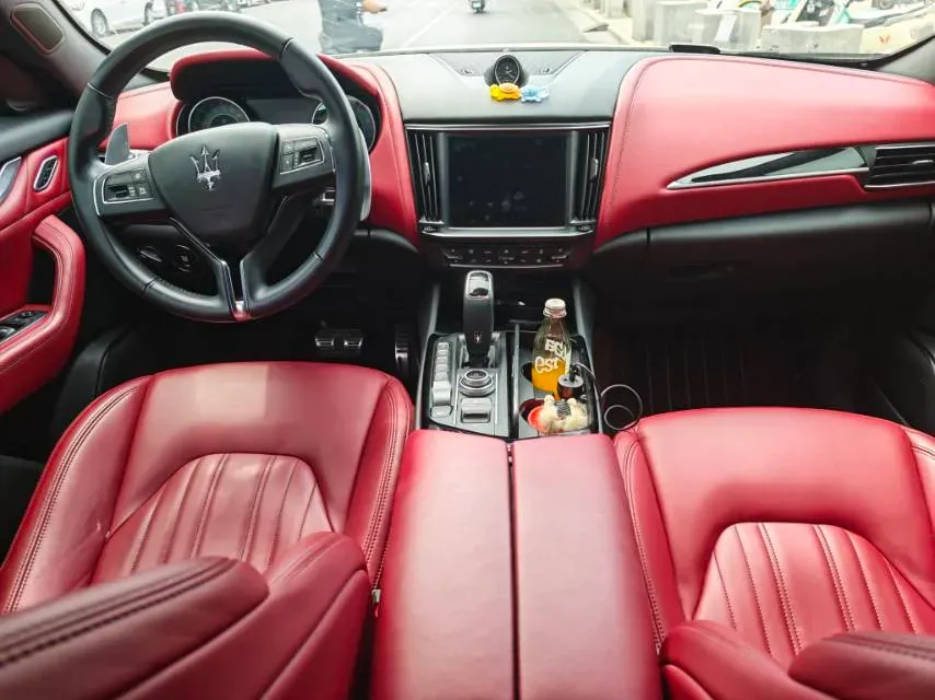 2021 Maserati Levante 3.0T 350HP V6 8AT,autocango,china used car exporter,china ev exporter,chinese used car exporter,chinese used ev exporter