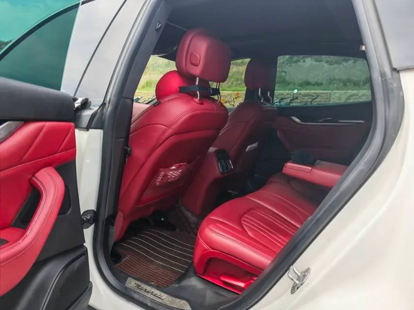 2021 Maserati Levante 3.0T 350HP V6 8AT,autocango,china used car exporter,china ev exporter,chinese used car exporter,chinese used ev exporter
