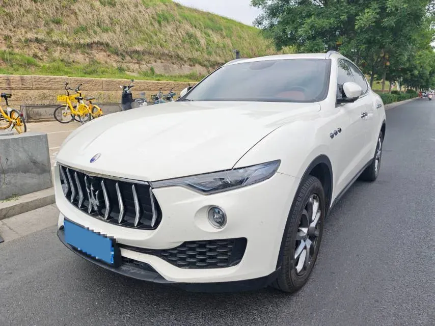 2021 Maserati Levante 3.0T 350HP V6 8AT,autocango,china used car exporter,china ev exporter,chinese used car exporter,chinese used ev exporter