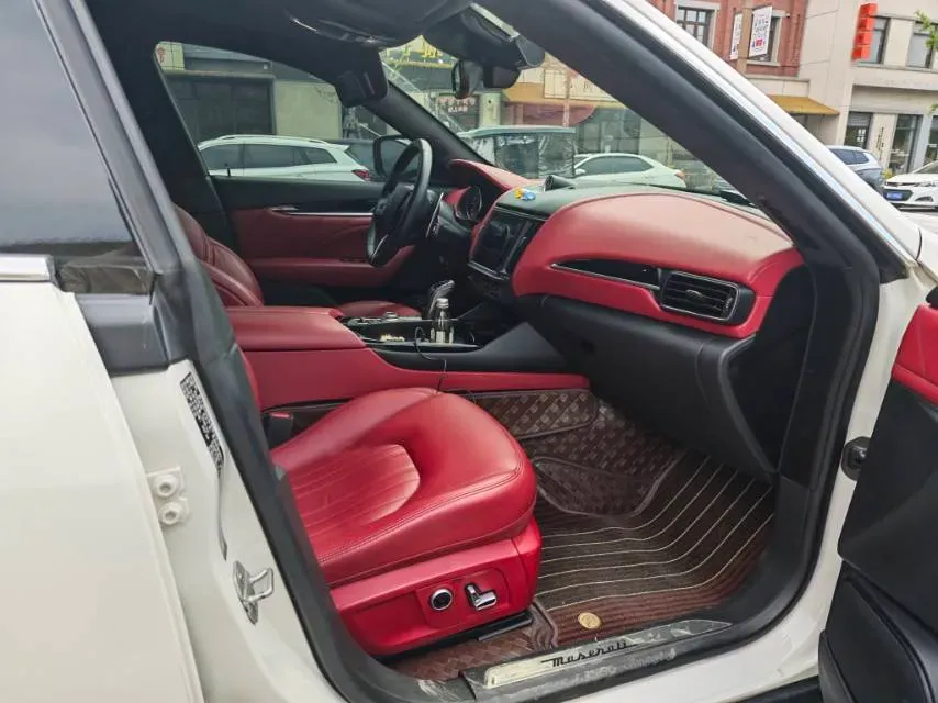 2021 Maserati Levante 3.0T 350HP V6 8AT,autocango,china used car exporter,china ev exporter,chinese used car exporter,chinese used ev exporter