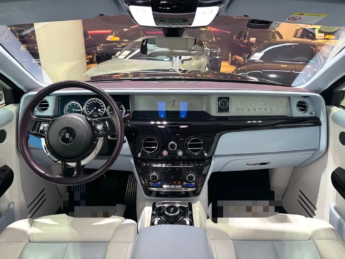 2018 Rolls-Royce Phantom 6.7T 571HP V12 8AT,autocango,china used car exporter,china ev exporter,chinese used car exporter,chinese used ev exporter