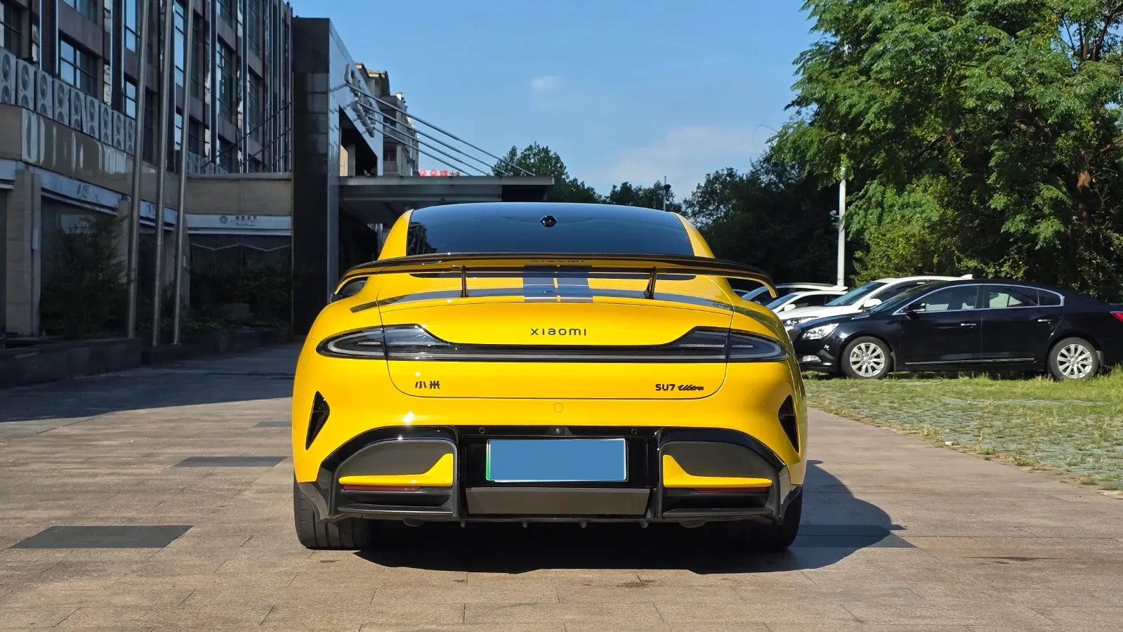 2025 MI SU7 Ultra BEV 93.7KWH,autocango,china used car exporter,china ev exporter,chinese used car exporter,chinese used ev exporter