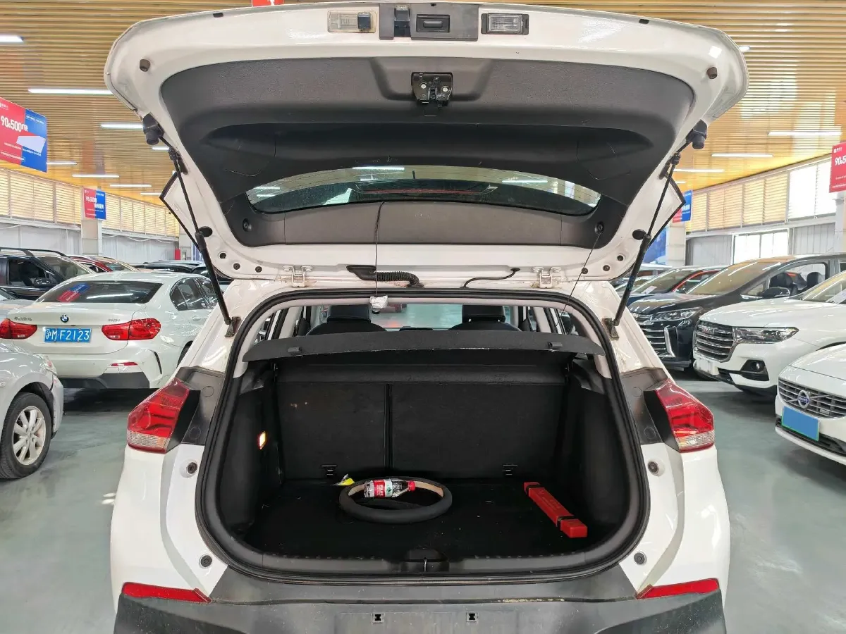 2019 Chevrolet Trax 1.0T 125HP L3 6AT,autocango,china used car exporter,china ev exporter,chinese used car exporter,chinese used ev exporter