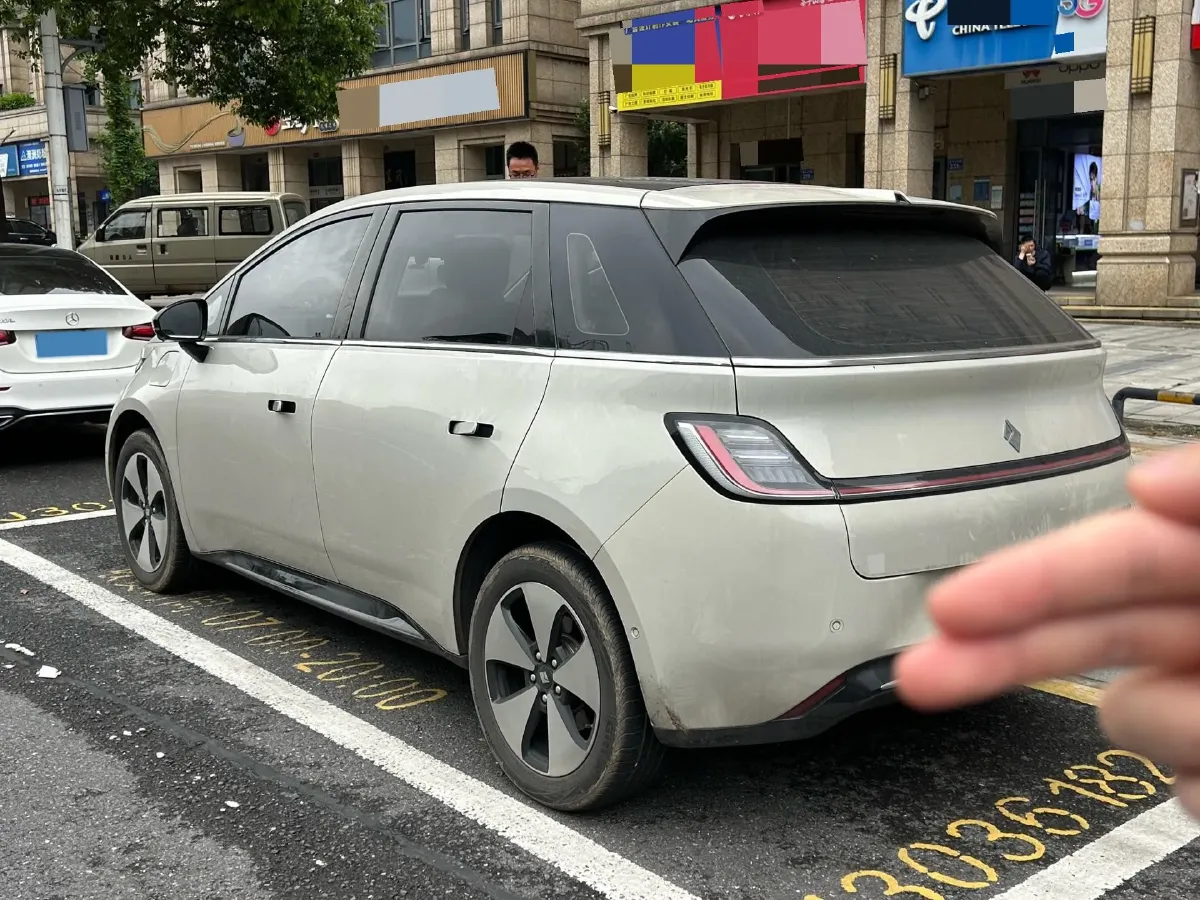 2023 BaoJun Cloud BEV 50.6KWH,autocango,china used car exporter,china ev exporter,chinese used car exporter,chinese used ev exporter