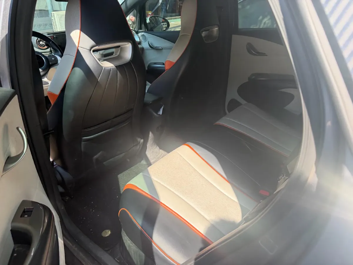 2021 Ford Escort 1.5L 122HP L3 6AT,autocango,china used car exporter,china ev exporter,chinese used car exporter,chinese used ev exporter