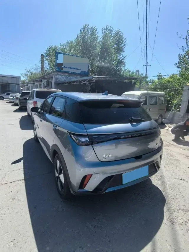 2021 Ford Escort 1.5L 122HP L3 6AT,autocango,china used car exporter,china ev exporter,chinese used car exporter,chinese used ev exporter