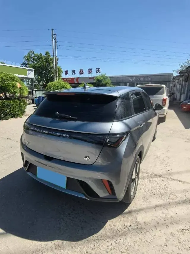 2021 Ford Escort 1.5L 122HP L3 6AT,autocango,china used car exporter,china ev exporter,chinese used car exporter,chinese used ev exporter