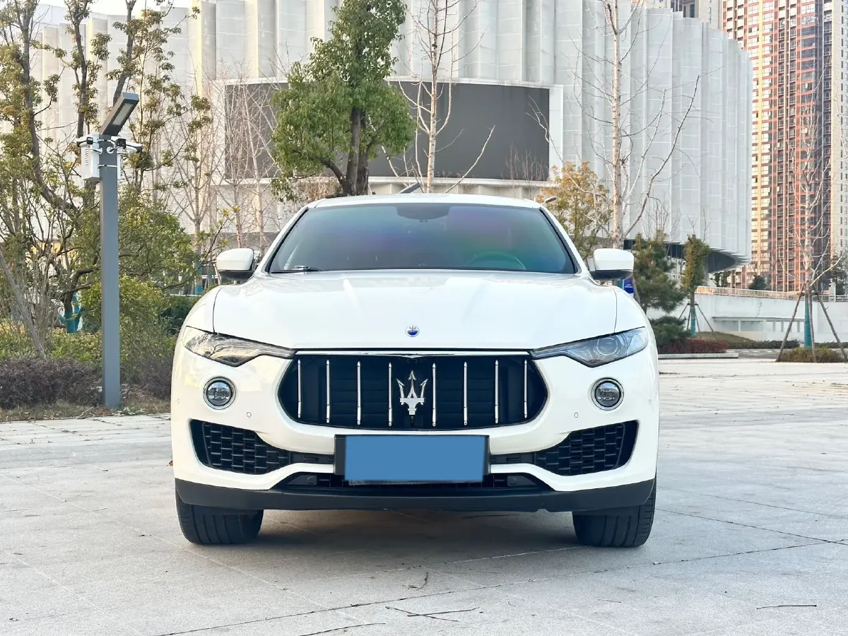 2019 Maserati Levante 3.0T 350HP V6 8AT,autocango,china used car exporter,china ev exporter,chinese used car exporter,chinese used ev exporter