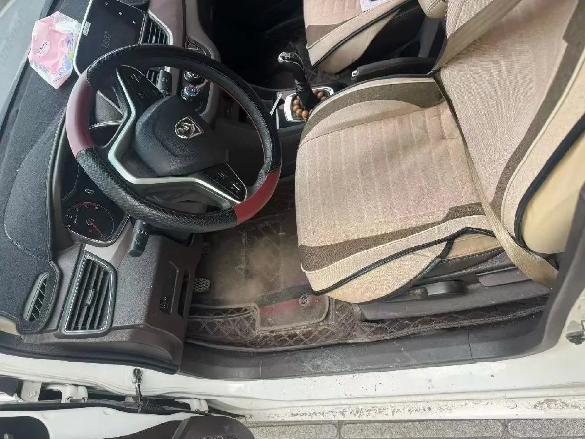 2017 BaoJun 310W 1.5L 112HP L4 6MT,autocango,china used car exporter,china ev exporter,chinese used car exporter,chinese used ev exporter