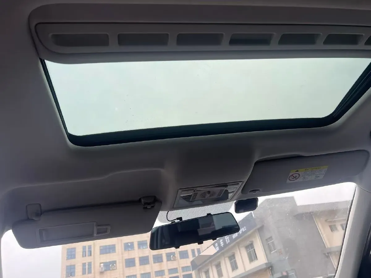 2018 Skoda Rapid Spaceback 1.6L 110HP L4 5MT,autocango,china used car exporter,china ev exporter,chinese used car exporter,chinese used ev exporter