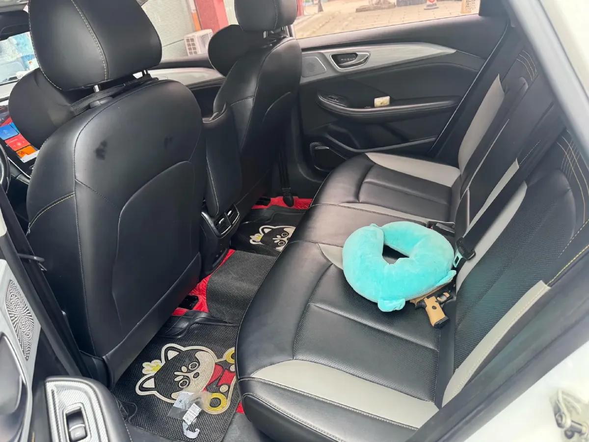 2020 Roewe i6 MAX 1.5T 173HP L4 7DCT,autocango,china used car exporter,china ev exporter,chinese used car exporter,chinese used ev exporter