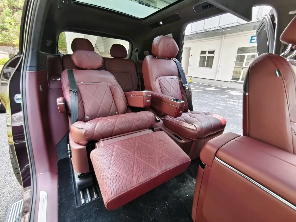 2026 Voyah TaiShan 1.5T 150HP L4 PHEV,autocango,china used car exporter,china ev exporter,chinese used car exporter,chinese used ev exporter