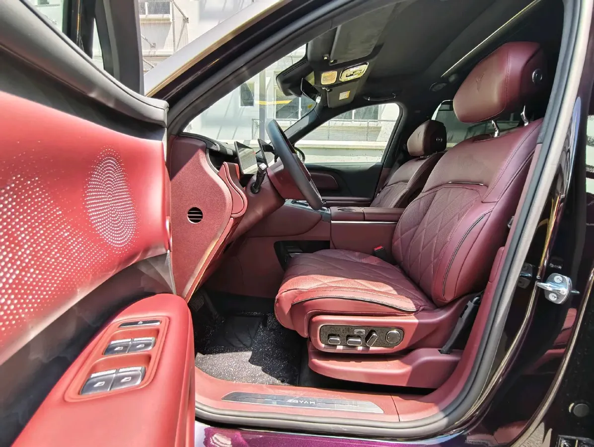 2026 Voyah TaiShan 1.5T 150HP L4 PHEV,autocango,china used car exporter,china ev exporter,chinese used car exporter,chinese used ev exporter