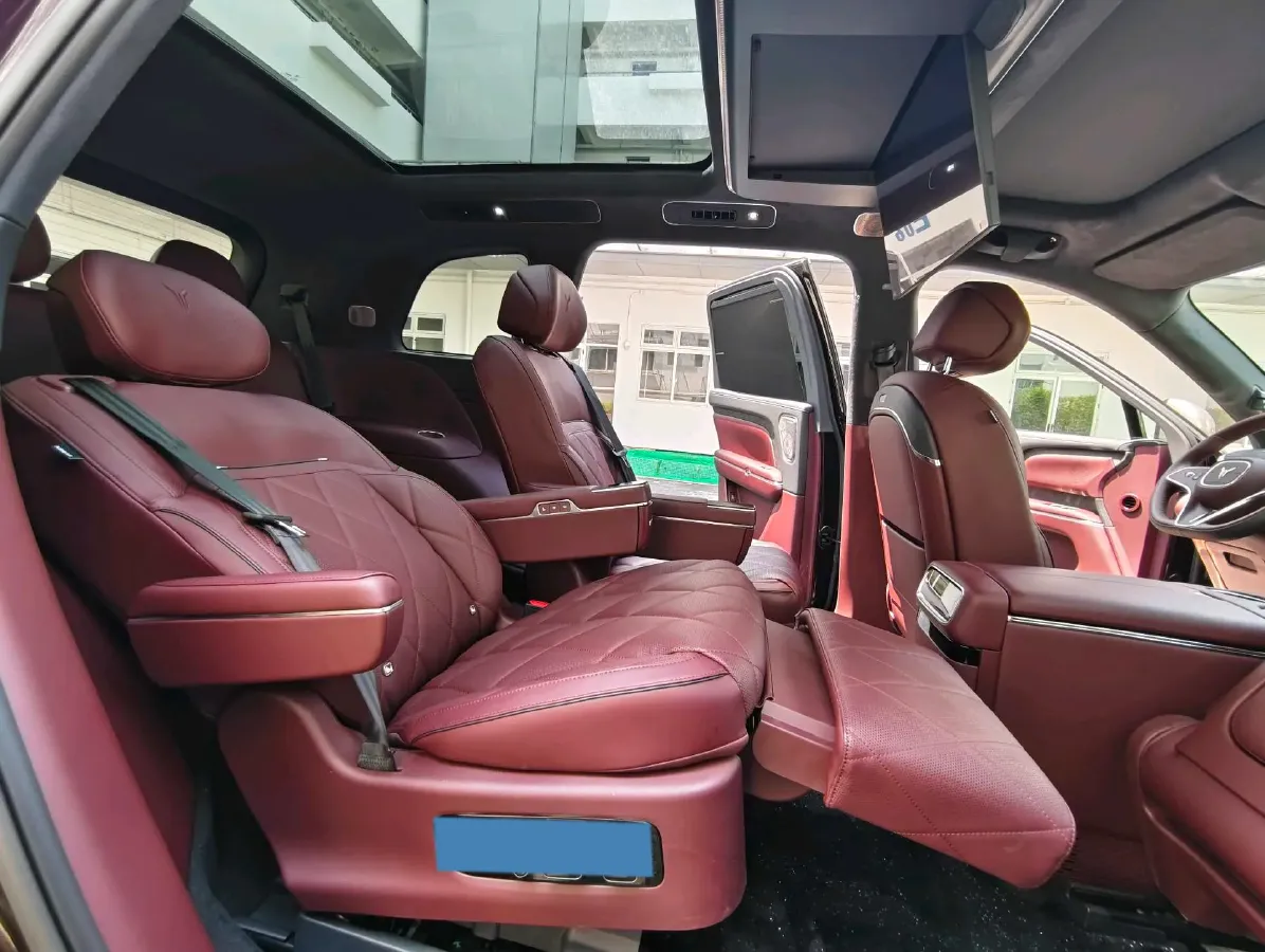 2026 Voyah TaiShan 1.5T 150HP L4 PHEV,autocango,china used car exporter,china ev exporter,chinese used car exporter,chinese used ev exporter