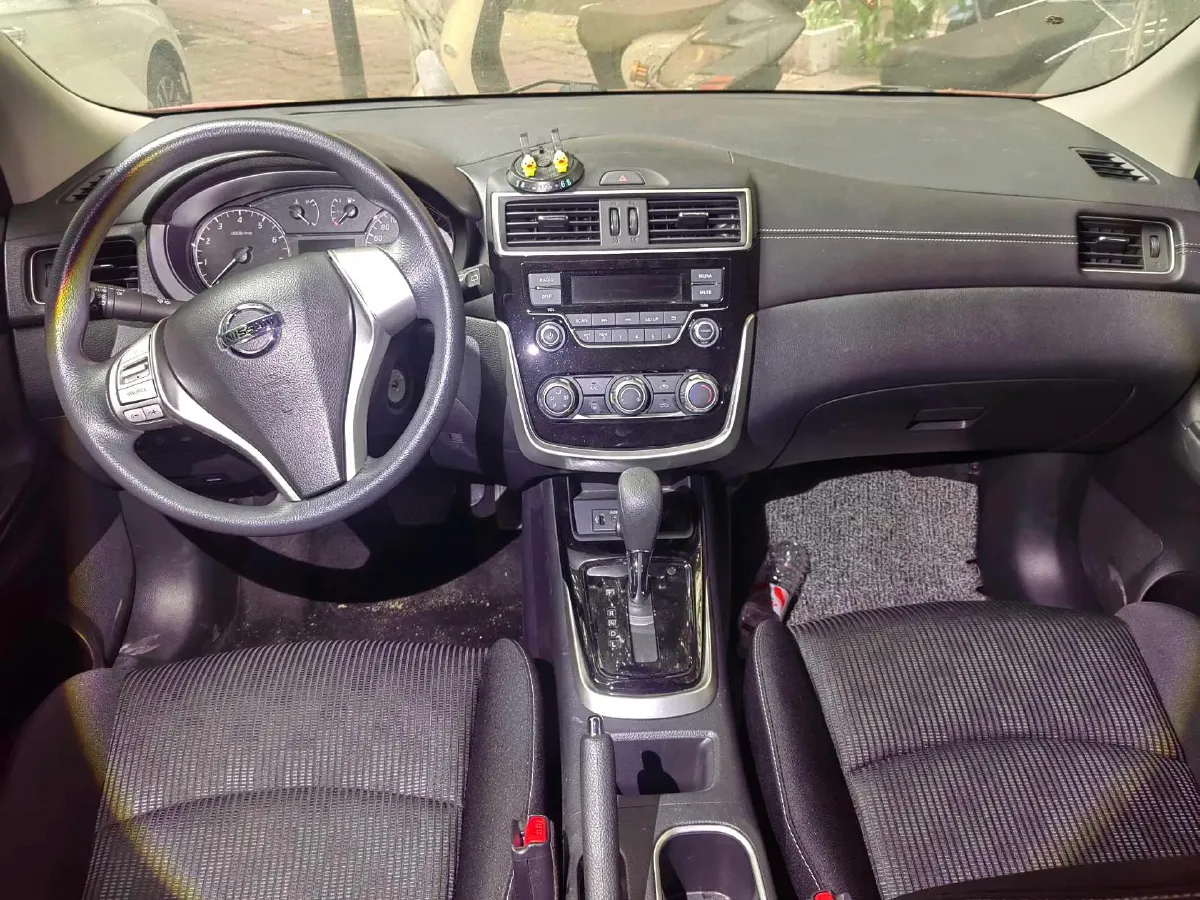 2023 Nissan Tiida 1.6L 122HP L4 CVT,autocango,china used car exporter,china ev exporter,chinese used car exporter,chinese used ev exporter