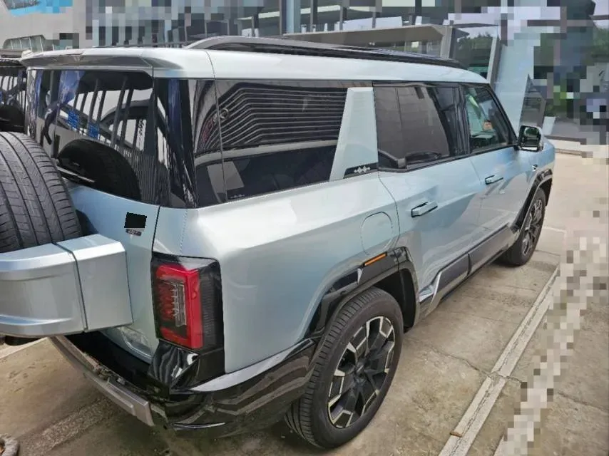 2025 FangChengBao Bao 8 2.0T 245HP L4 E-CVT PHEV 36.8KWH,autocango,china used car exporter,china ev exporter,chinese used car exporter,chinese used ev exporter