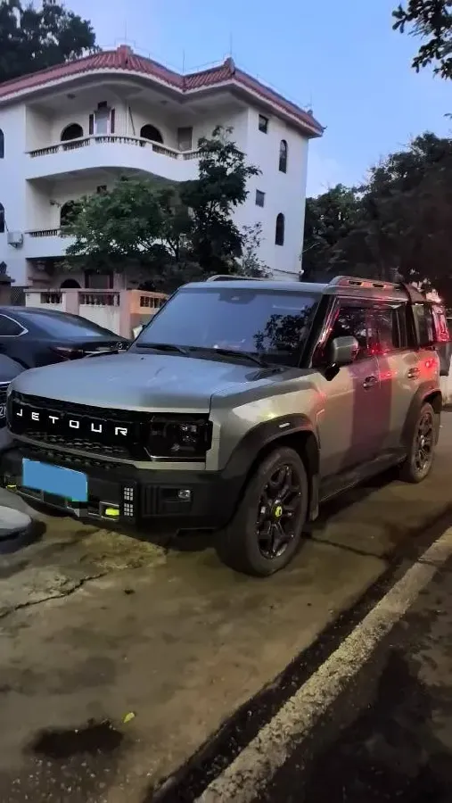 2024 Jetour ShanHai TravellerC-DM 1.5T 156HP L4 3DHT PHEV 43.24KWH,autocango,china used car exporter,china ev exporter,chinese used car exporter,chinese used ev exporter