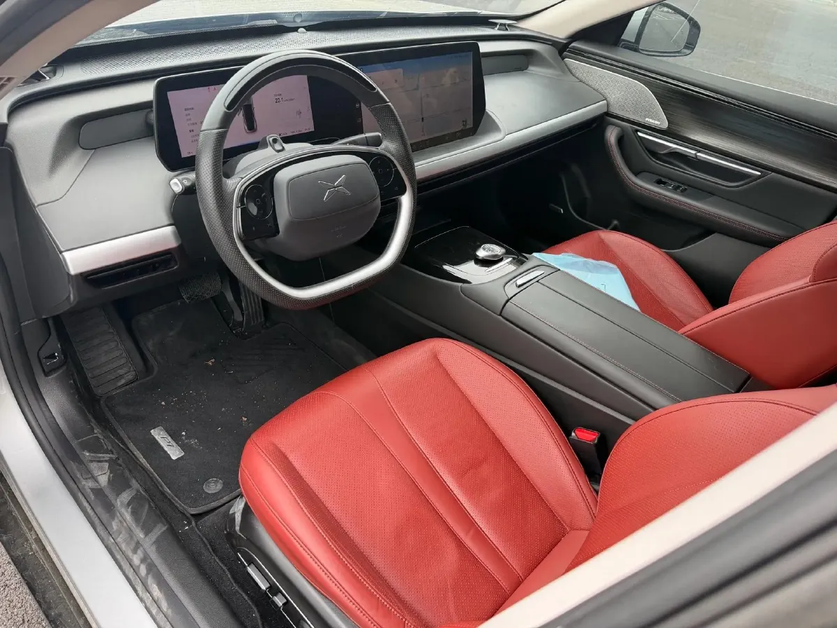 2020 DS 7 1.6T 215HP L4 8AT,autocango,china used car exporter,china ev exporter,chinese used car exporter,chinese used ev exporter