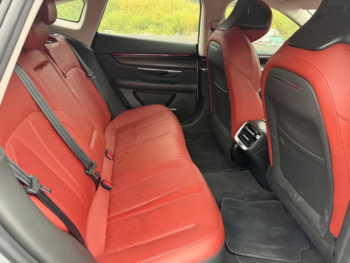 2020 DS 7 1.6T 215HP L4 8AT,autocango,china used car exporter,china ev exporter,chinese used car exporter,chinese used ev exporter