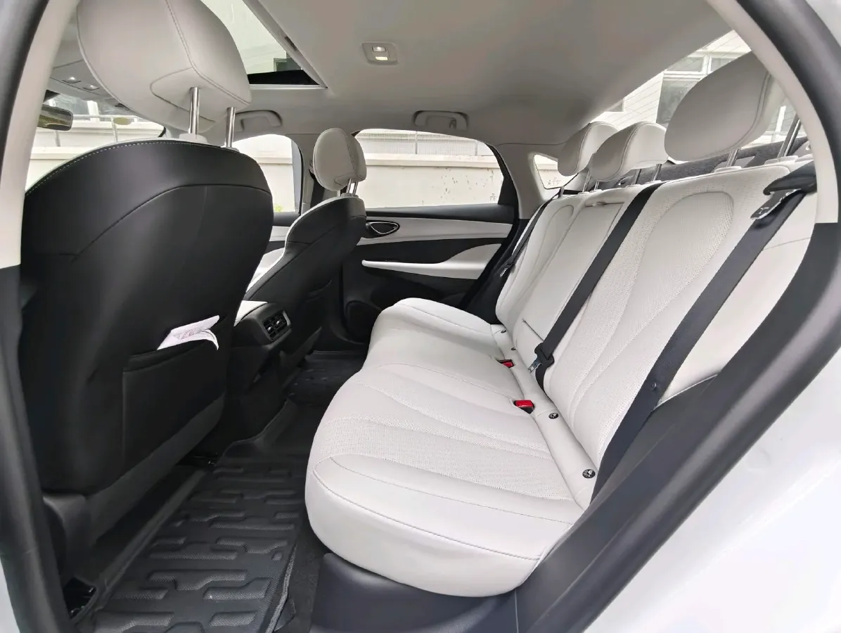 2025 BYD Seal05 DM-i 1.5L 101HP L4 E-CVT PHEV 15.87KWH,autocango,china used car exporter,china ev exporter,chinese used car exporter,chinese used ev exporter