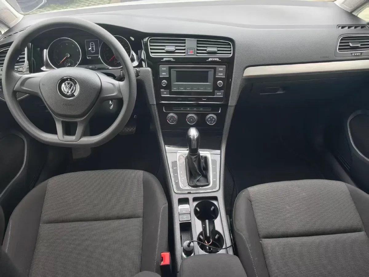 2019 HanTeng V7 1.5T 156HP L4 6AT,autocango,china used car exporter,china ev exporter,chinese used car exporter,chinese used ev exporter