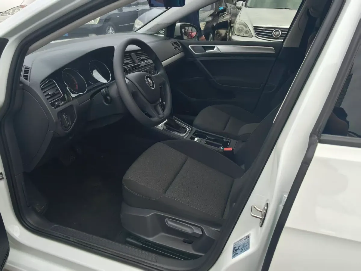2019 HanTeng V7 1.5T 156HP L4 6AT,autocango,china used car exporter,china ev exporter,chinese used car exporter,chinese used ev exporter