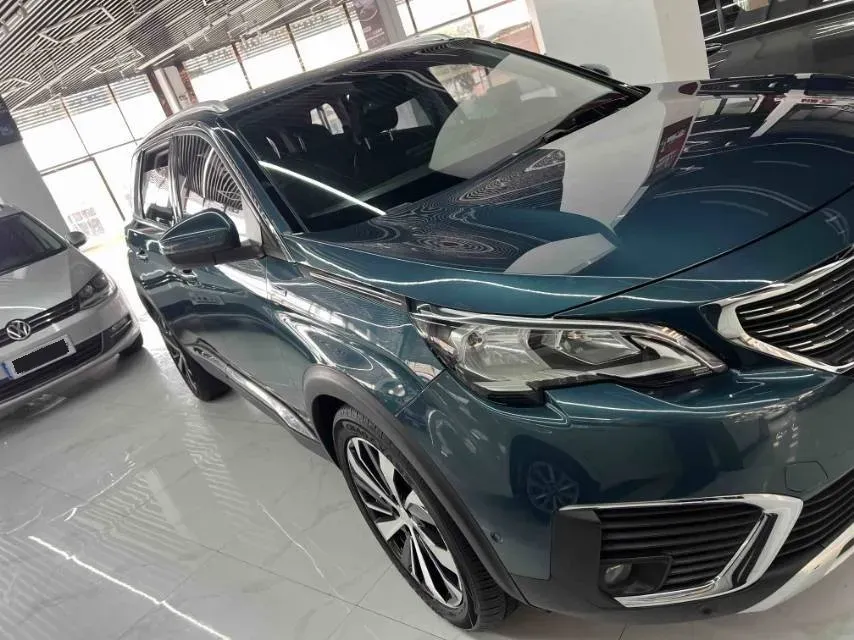 2017 Peugeot 5008 1.8T 204HP L4 6AT,autocango,china used car exporter,china ev exporter,chinese used car exporter,chinese used ev exporter
