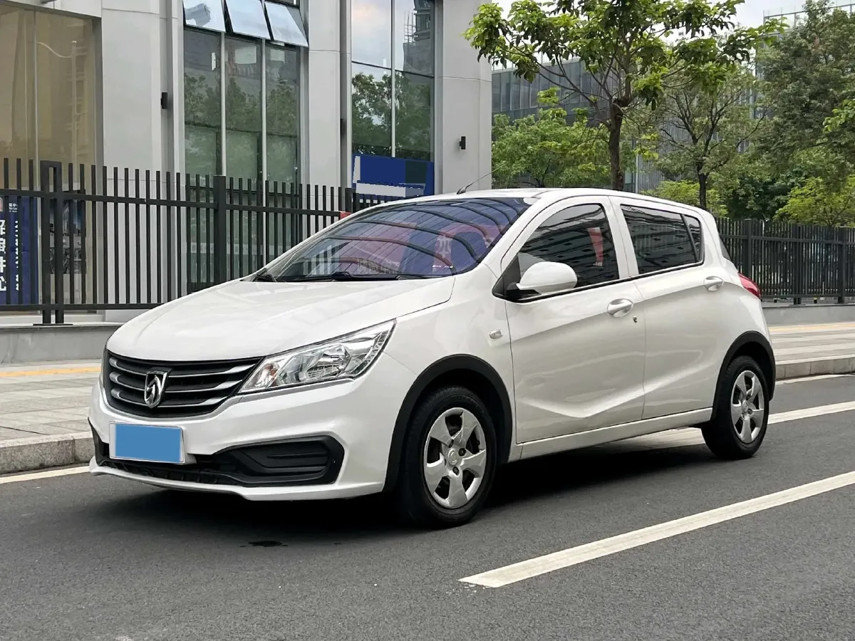 2020 BaoJun 310 1.2L 80HP L4 5MT,autocango,china used car exporter,china ev exporter,chinese used car exporter,chinese used ev exporter