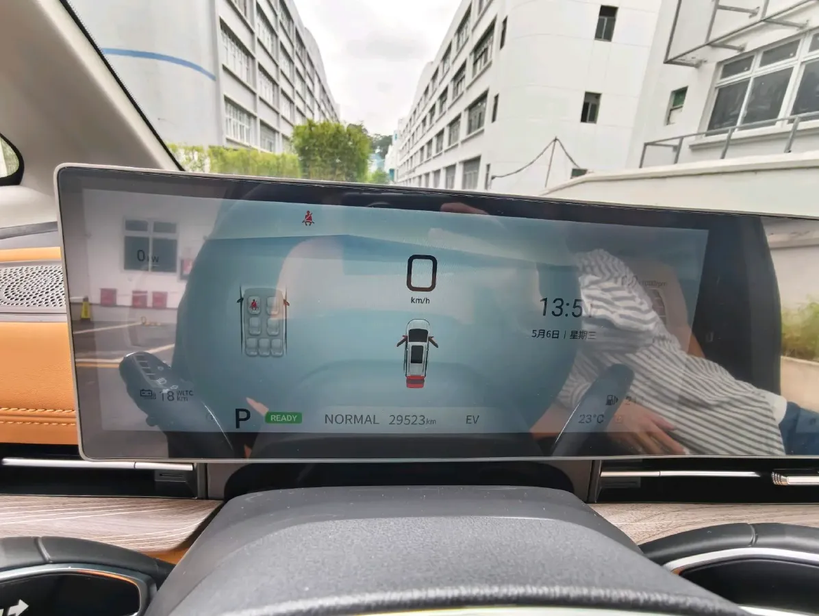 2025 MAXUS G50 PHEV 1.5L 98HP L4 1DHT PHEV 18.65KWH,autocango,china used car exporter,china ev exporter,chinese used car exporter,chinese used ev exporter
