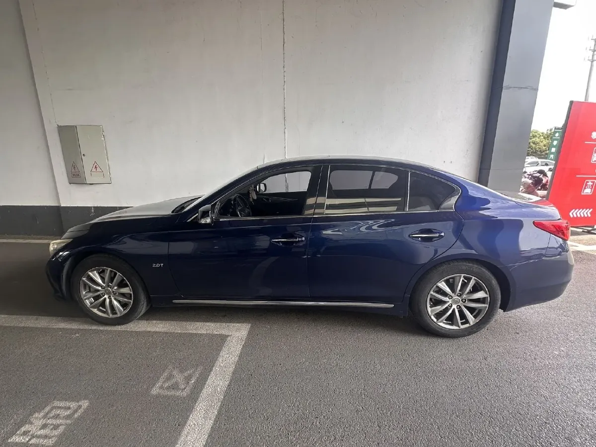 2016 Infiniti Q50L 2.0T 211HP L4 7AT,autocango,china used car exporter,china ev exporter,chinese used car exporter,chinese used ev exporter