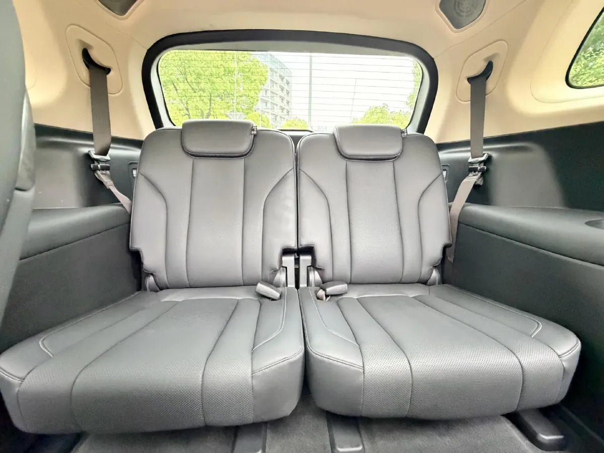 2022 Volvo S60 2.0T 197HP L4 8AT,autocango,china used car exporter,china ev exporter,chinese used car exporter,chinese used ev exporter