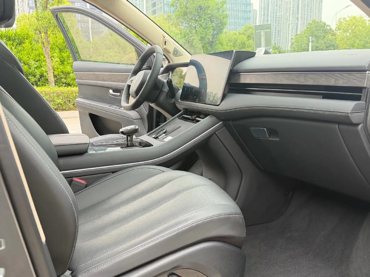 2022 Volvo S60 2.0T 197HP L4 8AT,autocango,china used car exporter,china ev exporter,chinese used car exporter,chinese used ev exporter