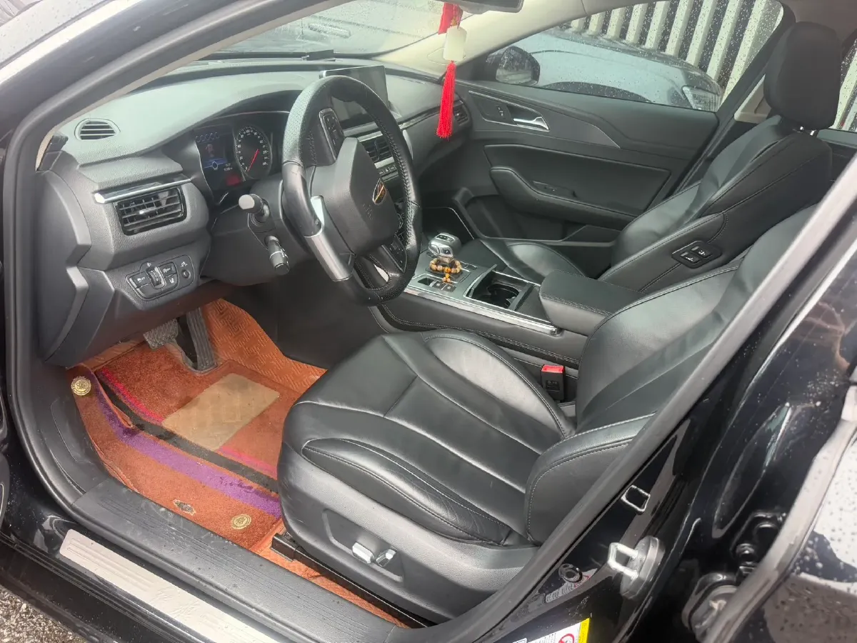 2019 HongQi H5 1.8T 180HP L4 6AT,autocango,china used car exporter,china ev exporter,chinese used car exporter,chinese used ev exporter