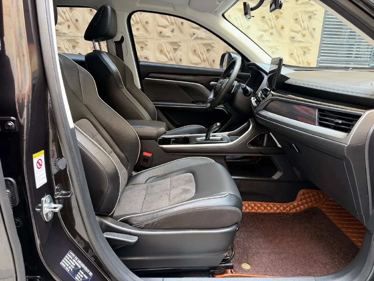 2021 Haval H6 1.5T 150HP L4 7DCT,autocango,china used car exporter,china ev exporter,chinese used car exporter,chinese used ev exporter
