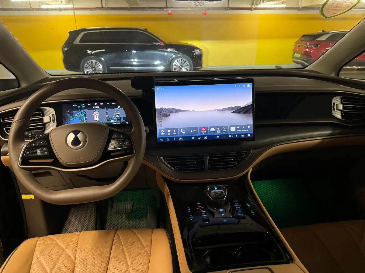 2023 Denza D9 1.5T 139HP L4 E-CVT PHEV 20.39KWH,autocango,china used car exporter,china ev exporter,chinese used car exporter,chinese used ev exporter