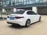 2017 Alfa Romeo Giulia 2.0T 200HP L4 8AT