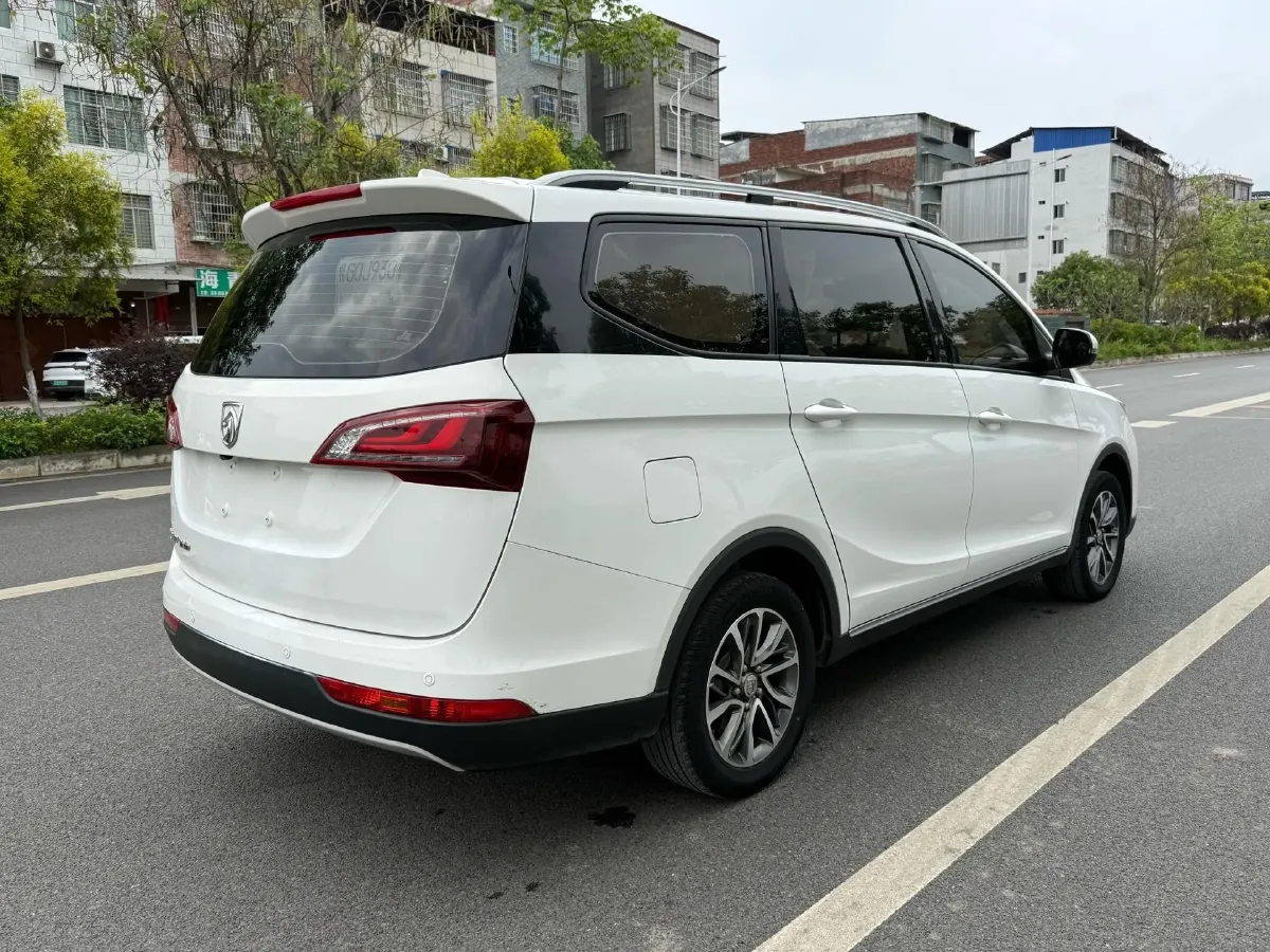 2019 BaoJun 730 1.5T 150HP L4 6MT,autocango,china used car exporter,china ev exporter,chinese used car exporter,chinese used ev exporter